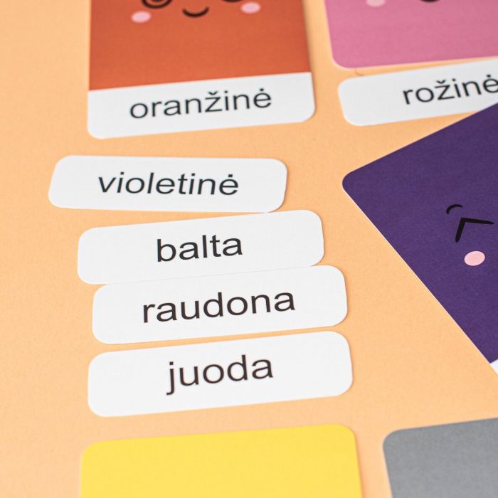 Trijų dalių „Montessori“ lavinamųjų kortelių rinkinys „Spalvos“ (1 dalis), mažosiomis raidėmis