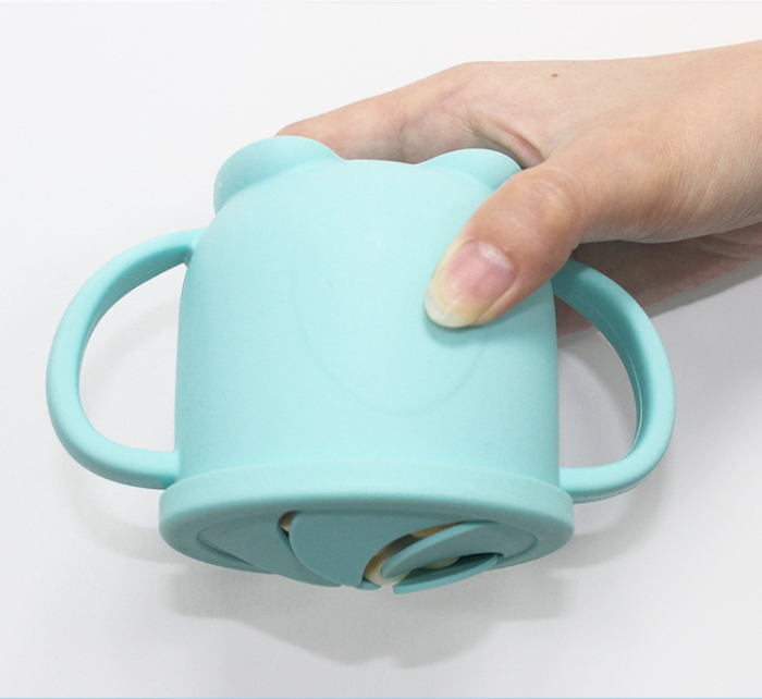 Silikoninis puodelis du viename – gertuvė ir užkandžių indelis (mėtinės spalvos)