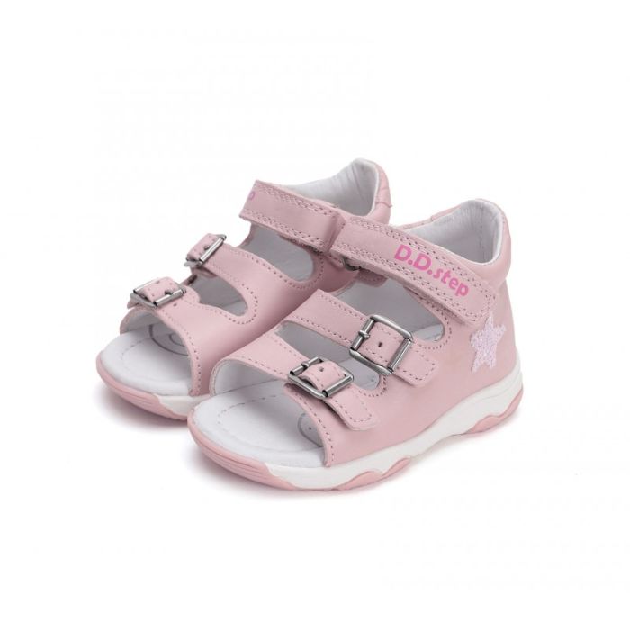 D.D. Step Rožinės basutės 20-25 d. G064-51610