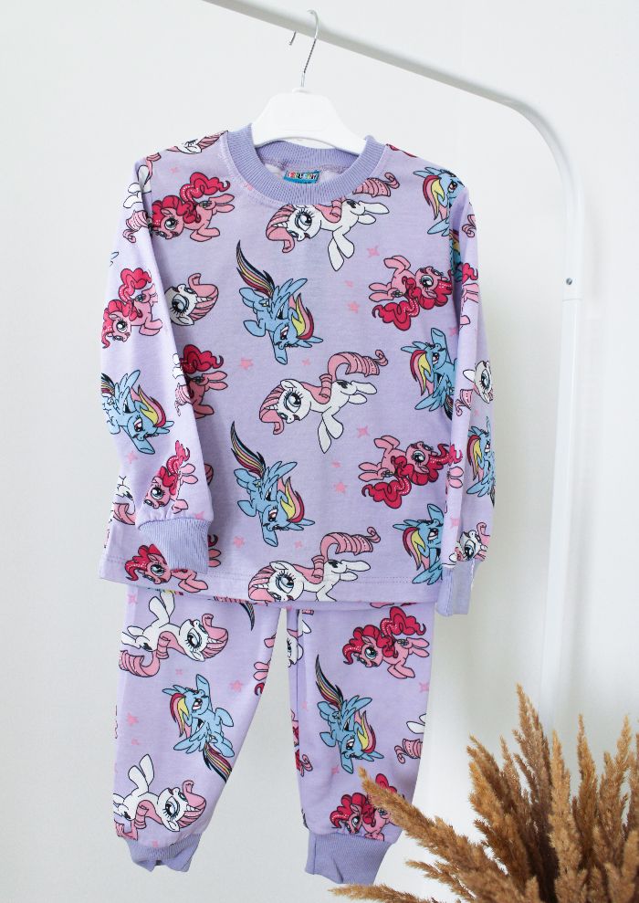Pižama su pašiltinimu „Violetinis vienaragis”