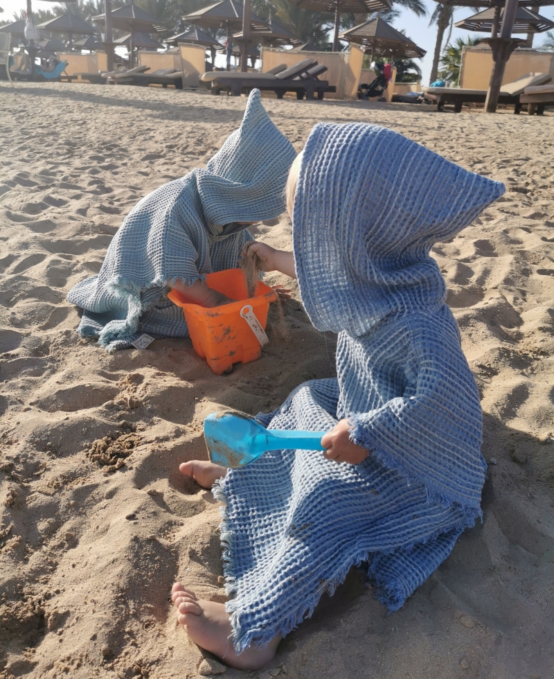 Lininis pončas rankšluostis paplūdimiui ar saunai