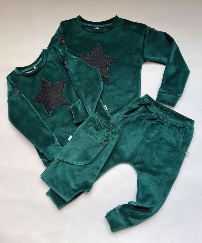 Veliūrinis smaragdinės spalvos komplektas su žvaigžde